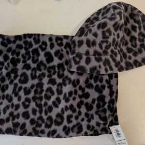 Old Navy Leopard Print Neck Warmer / Hat Set